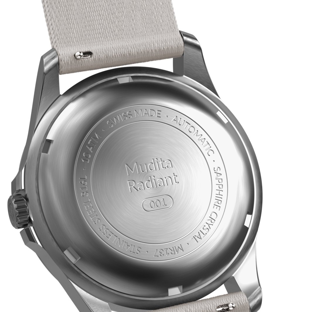 The engraved steel caseback of Mudita Radiant